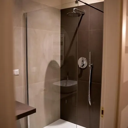 Casa Almika Principe Amedeo 招待所 3*