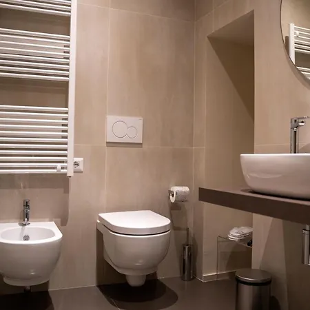 Casa Almika Principe Amedeo 招待所 巴里