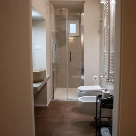 Casa Almika Principe Amedeo 招待所 巴里