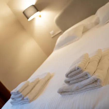 ゲストハウス Casa Almika Principe Amedeo 3*