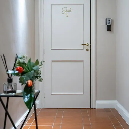 Casa Almika Principe Amedeo Guest house