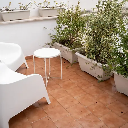 Casa Almika Principe Amedeo Guest house *