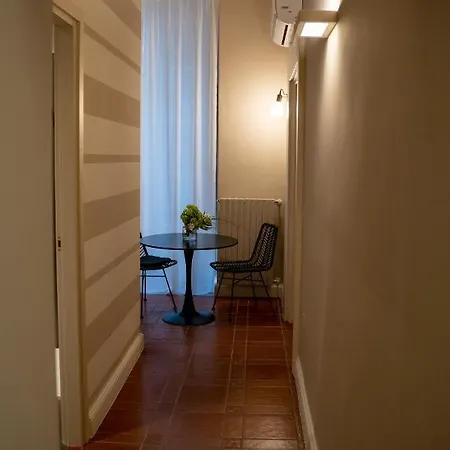 Casa Almika Principe Amedeo Pensión 3*