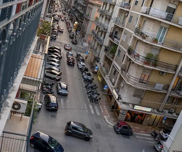 Casa Almika Principe Amedeo バーリ