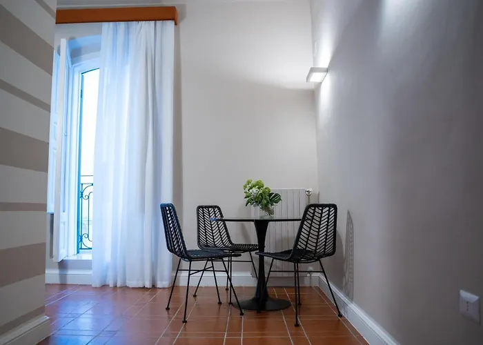 Casa Almika Principe Amedeo ゲストハウス 3*