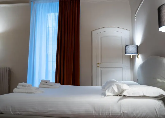 Casa Almika Principe Amedeo 3* バーリ